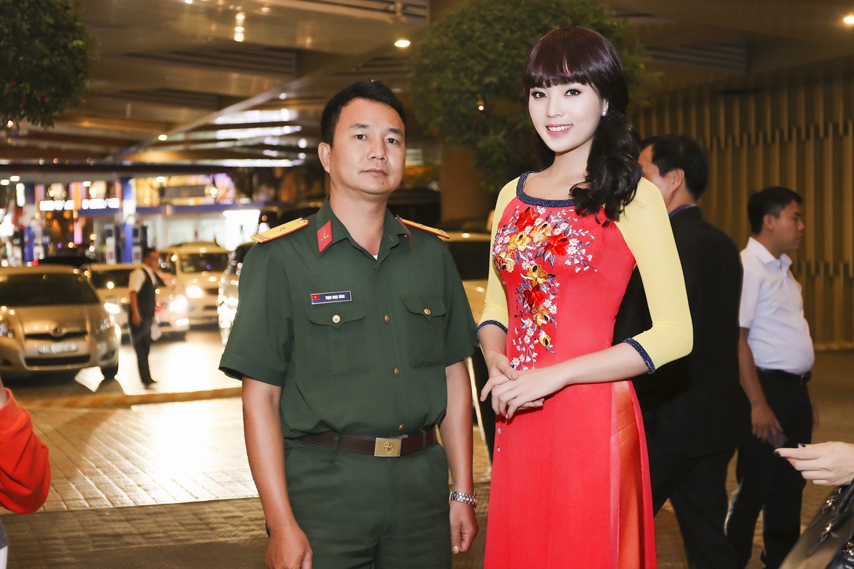 Hoa hau Ky Duyen xinh dep xuat hien voi toc moi-Hinh-6